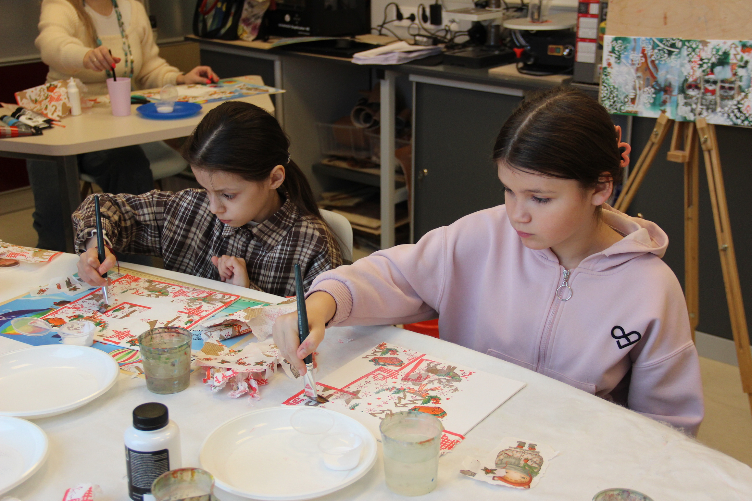 Что за необычные картины! 