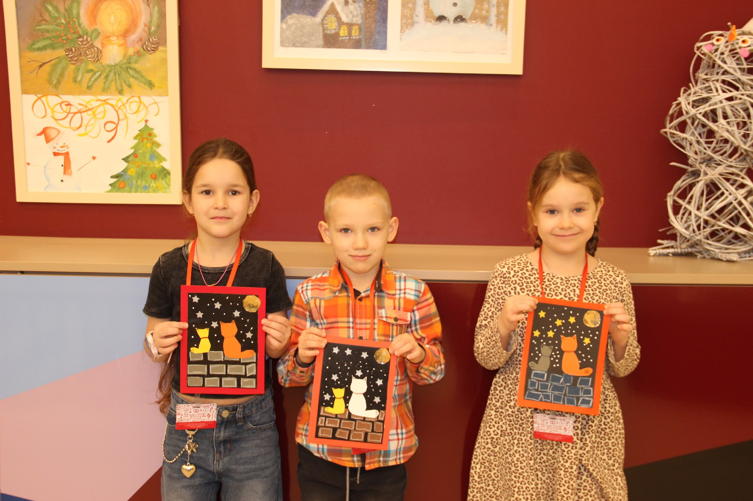 Зимний стаканчик и звёздные коты