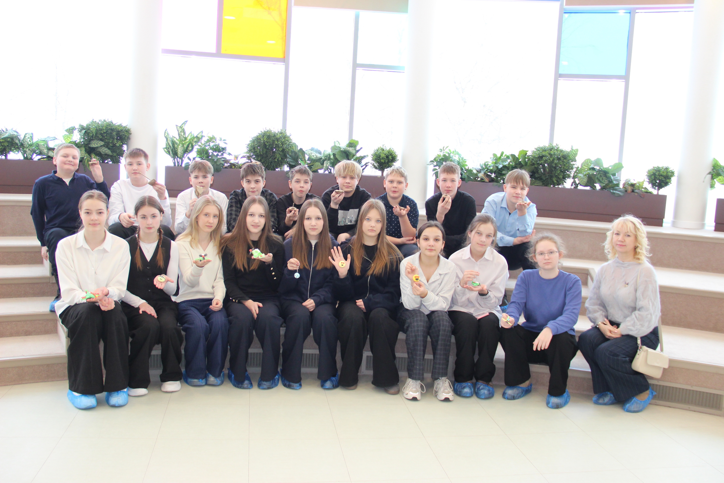 Творческий десант: гимназисты готовят сюрпризы для пап 