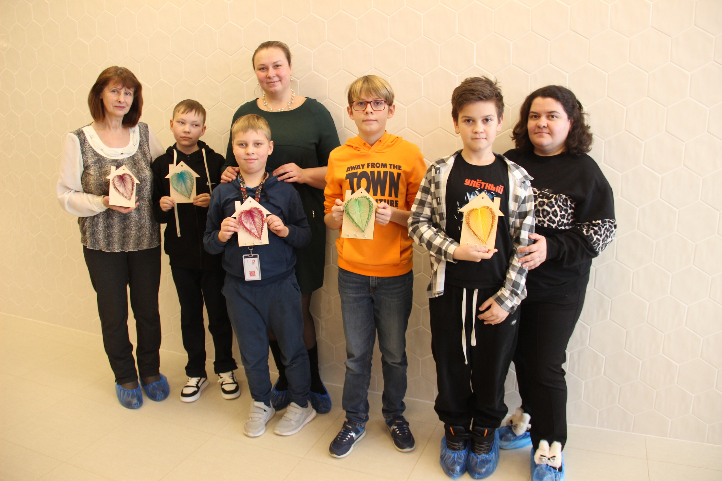 Уют с помощью гвоздей и ниток?